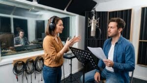 ¿Qué es la locución profesional y por qué es tan importante?