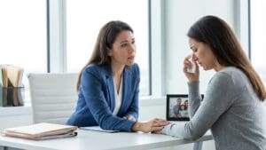 ¿Cómo la empatía en el ámbito jurídico familiar evita traumas?