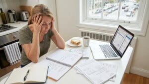 ¿Qué es el estrés crónico y cómo afecta el bienestar?