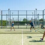 ¿Qué es el pádel y cómo se diferencia de otros deportes de raqueta?