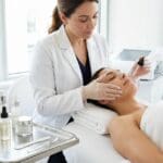 ¿Qué es la cosmética premium y cómo beneficia a la piel?