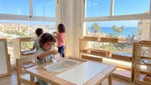 ¿Qué es el metodo Montessori y cómo se aplica en Aguadulce?