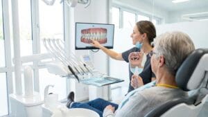 ¿Qué es la rehabilitación oral y cómo puede ayudar a tu salud dental?