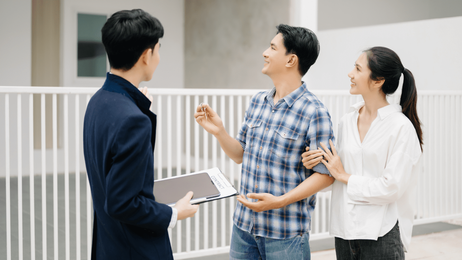 ¿Cómo elegir una agencia inmobiliaria para comprar casa sin errores?