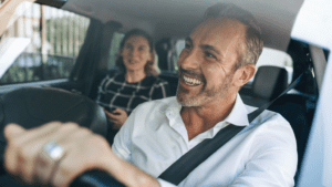 Empresa de taxi ofreciendo transporte cómodo y profesional para pasajeros.