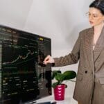 Análisis del tráfico de un sitio web y de las conversiones mediante paneles de datos de marketing digital