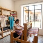 ¿Qué es la ropa artesanal para mujer y por qué elegirla?