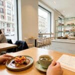 ¿Qué es la comida sin azúcar refinado y cómo encontrarla en Madrid?