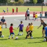 ¿Por qué las clases de deporte extraescolares son importantes para los niños?