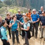 ¿Qué significa viajar en grupo para solteros?