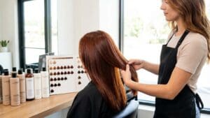 ¿Cómo lograr una coloración duradera y un cabello saludable?