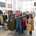 ¿Qué es un outlet de moda y cómo encontrar las mejores ofertas?