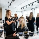 ¿Qué es una peluquería especializada en color y por qué buscarla?