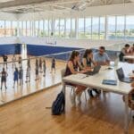 ¿Qué es un programa de baloncesto en España y para quién es?