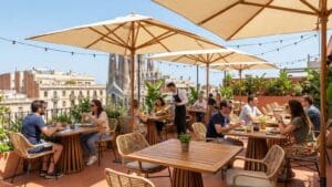 ¿Qué considerar al buscar un restaurante con terraza en Barcelona?