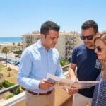 ¿Qué implica la compra y venta de inmuebles en La Antilla?