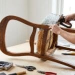 ¿Cómo tapizar una silla con respaldo: el proceso completo?