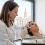 ¿Qué es el ácido hialurónico y cómo se aplica en Albacete?