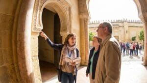 ¿Qué buscar en un guía turístico en Córdoba para una experiencia auténtica?