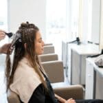 ¿Qué es un tratamiento capilar y por qué es importante para la salud del cabello?