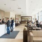 ¿Qué es la hostelería y cómo se define este sector?