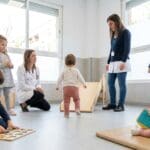 ¿Qué es el desarrollo infantil en España y cómo se identifican sus etapas?