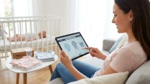 ¿Qué es la moda bebé online y cómo funciona su compra?