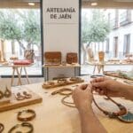 ¿Qué son los accesorios artesanales y por qué buscarlos en Jaén?