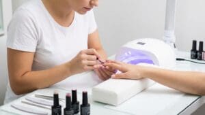 ¿Qué son las uñas semipermanentes?