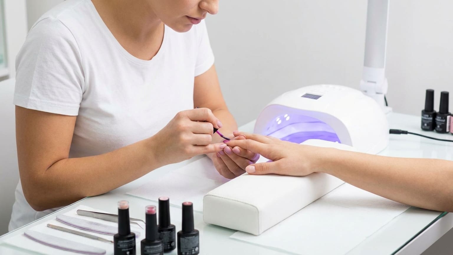 ¿Qué son las uñas semipermanentes?