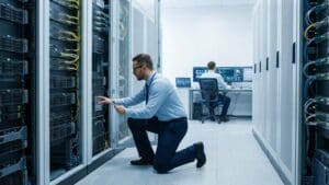 ¿Qué es el mantenimiento informático para empresas y qué incluye?