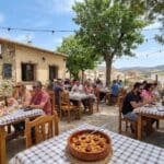 ¿Qué hace a un restaurante informal en Chirivel una buena opción para comer?