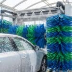 ¿Qué es un autolavado y cómo funciona para el cuidado del coche?