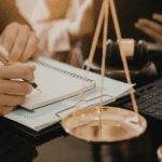 Asesoramiento legal para prevenir conflictos y proteger derechos