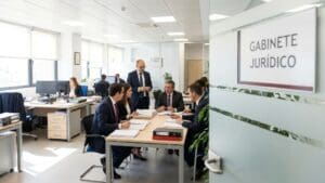 Qué es un gabinete jurídico y su relevancia legal