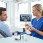 Qué son los implantes dentales y sus beneficios